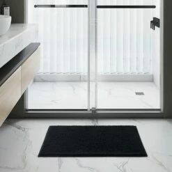 Chenille Bath Mat Black